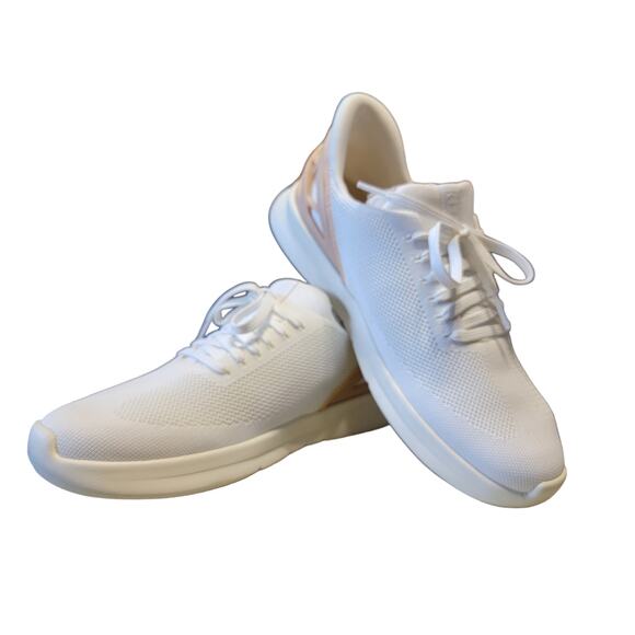 KIZIK Shoes - NEW Kizik Cairo White Creme Unisex Athletic Shoes - Men's Sz: 8, WMN's Sz: 9.5